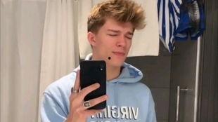 娱乐吃瓜解说声音,揭秘明星幕后趣闻